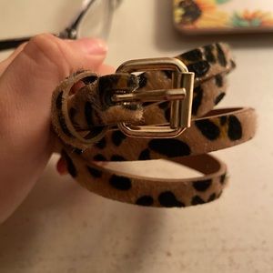 Thin leopard belt
